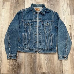Vintage 80s Levi’s Jacket Denim Trucker Size 42L Blue Made in USA